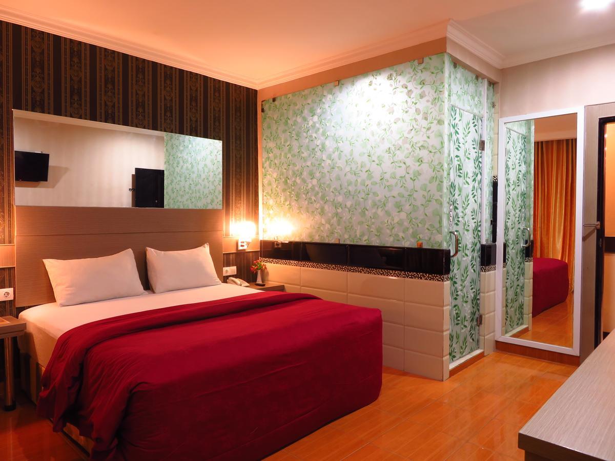 Hotel Menara Lexus Медан Екстер'єр фото